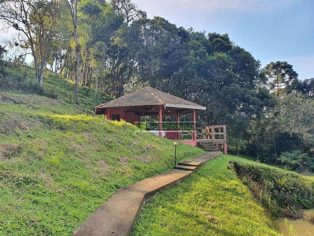 Chácara à venda com 5 quartos, 250m² - Foto 2