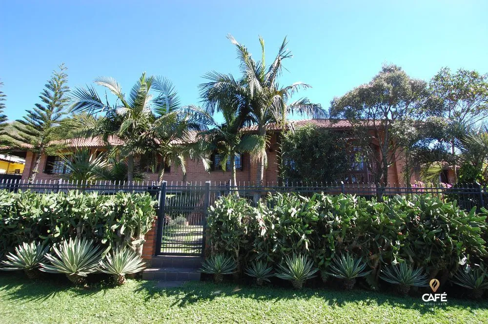 Casa, 4 quartos, 460 m² - Foto 1