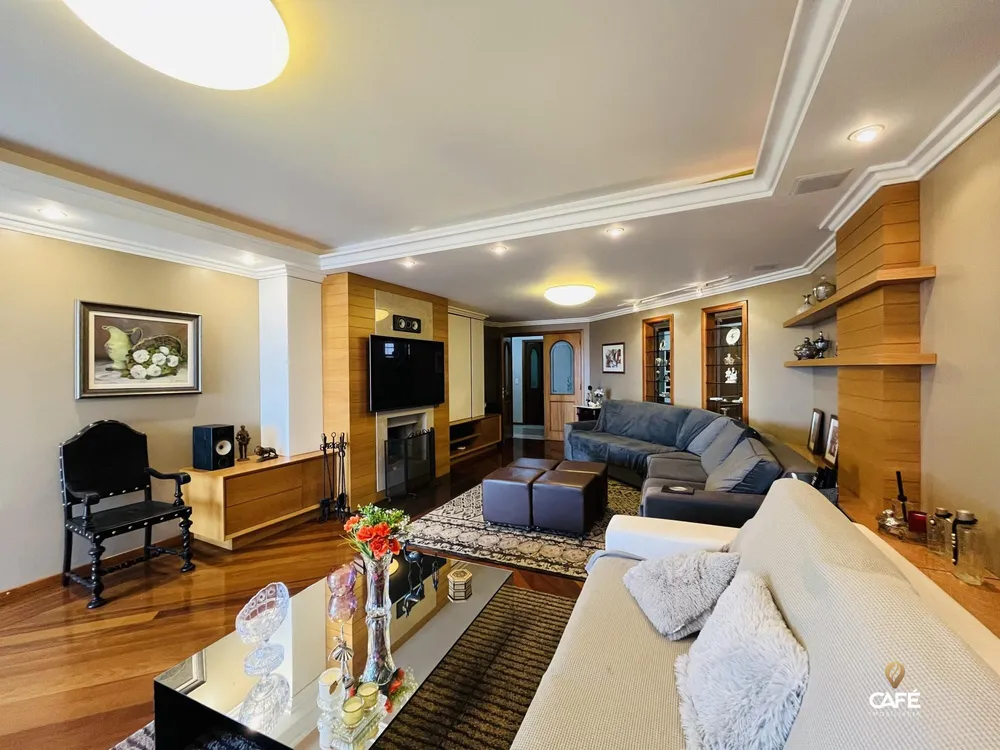Apartamento, 4 quartos, 225 m² - Foto 1