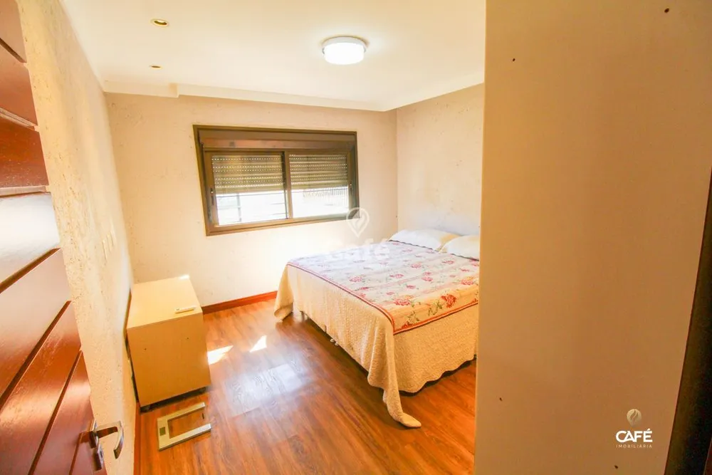 Casa, 3 quartos, 216 m² - Foto 2