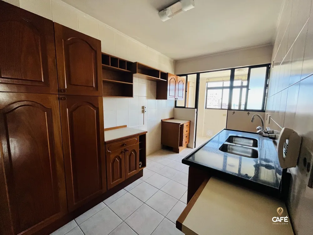 Apartamento, 3 quartos, 140 m² - Foto 2