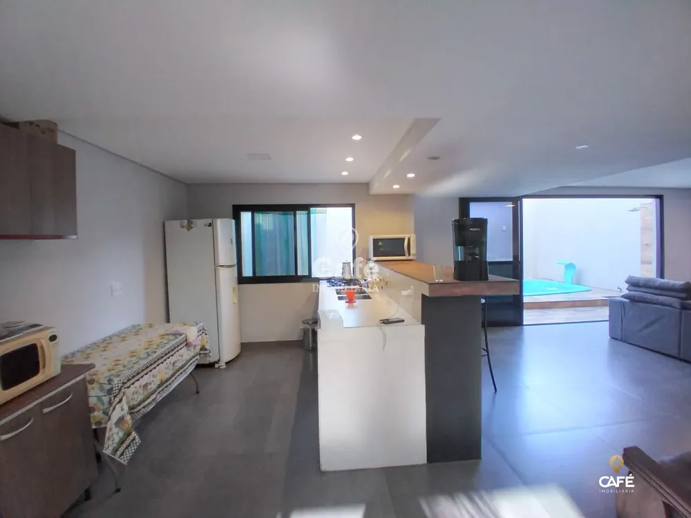 Casa, 3 quartos, 231 m² - Foto 3