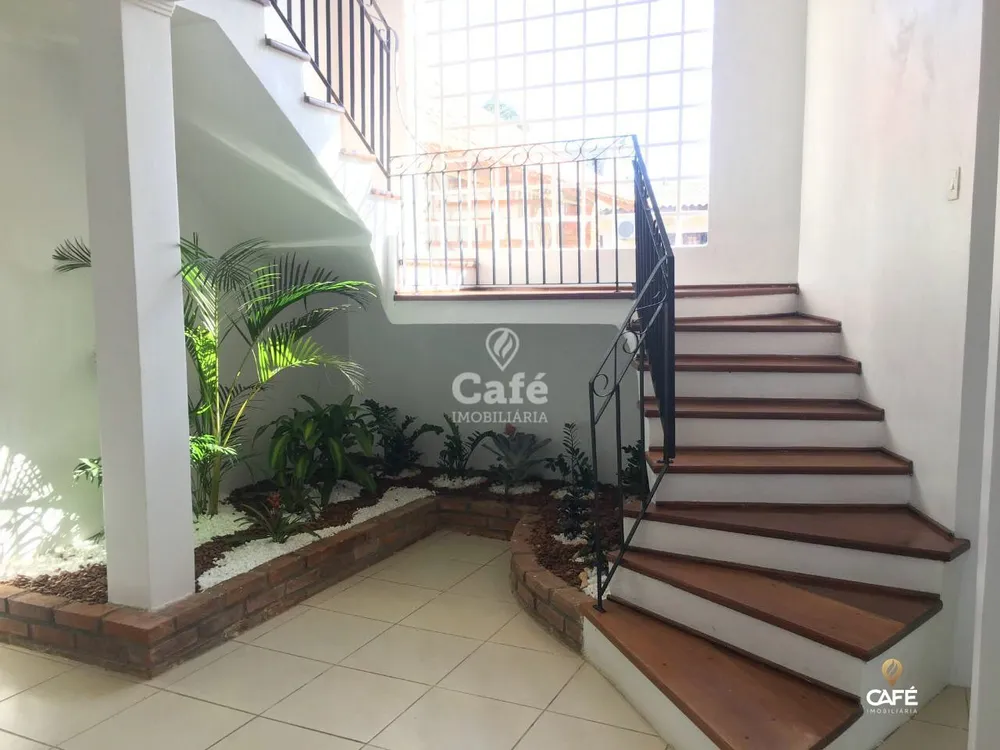 Casa, 5 quartos, 430 m² - Foto 1