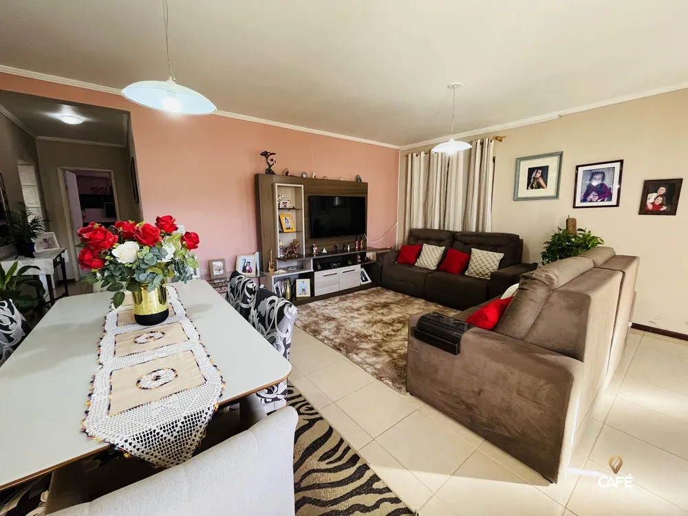 Casa, 4 quartos, 214 m² - Foto 3