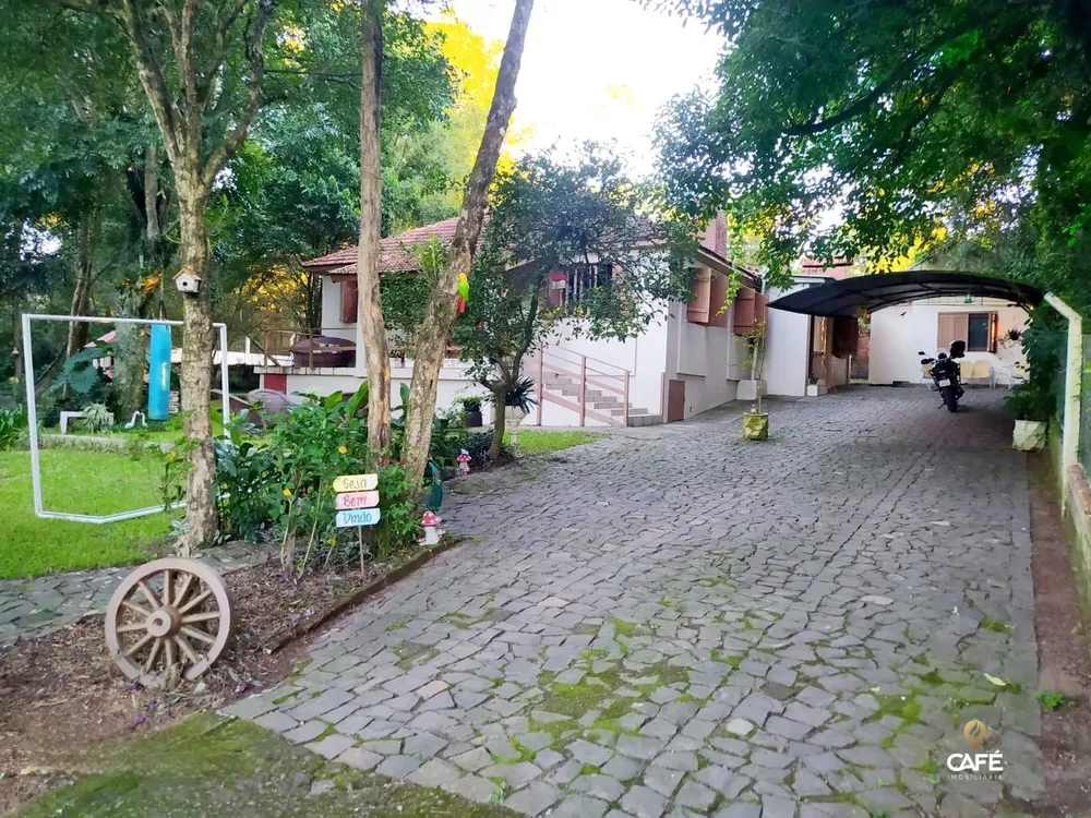 Casa, 4 quartos, 235 m² - Foto 2