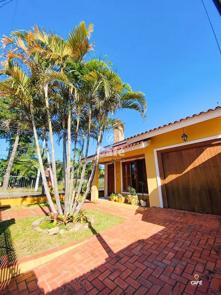Casa, 3 quartos, 252 m² - Foto 1