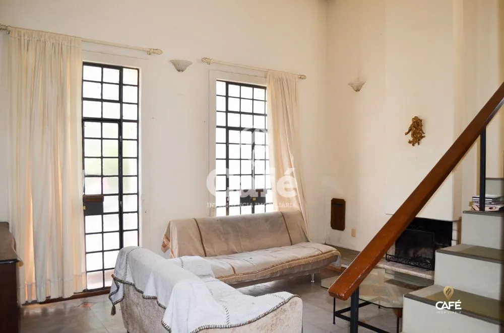Casa, 2 quartos, 234 m² - Foto 1