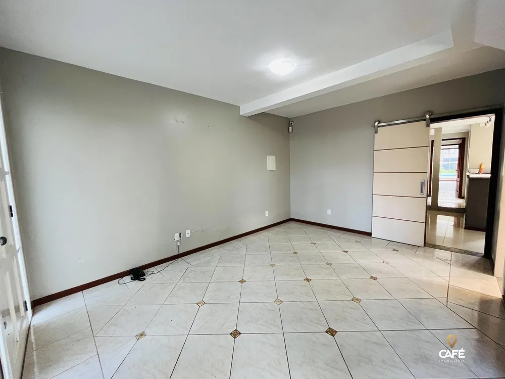 Casa, 3 quartos, 254 m² - Foto 1
