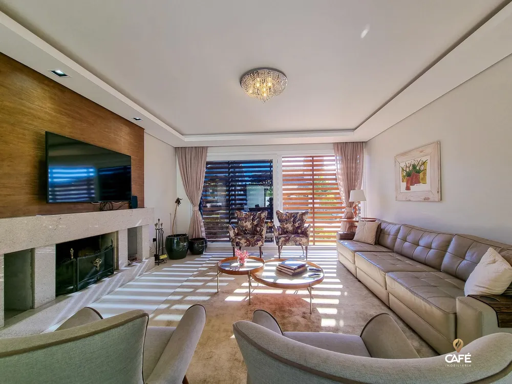 Casa, 4 quartos, 347 m² - Foto 2