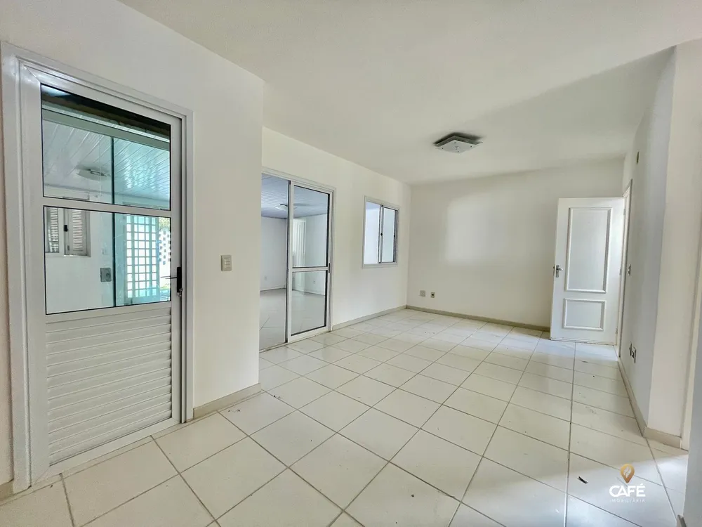 Casa, 2 quartos, 70 m² - Foto 1