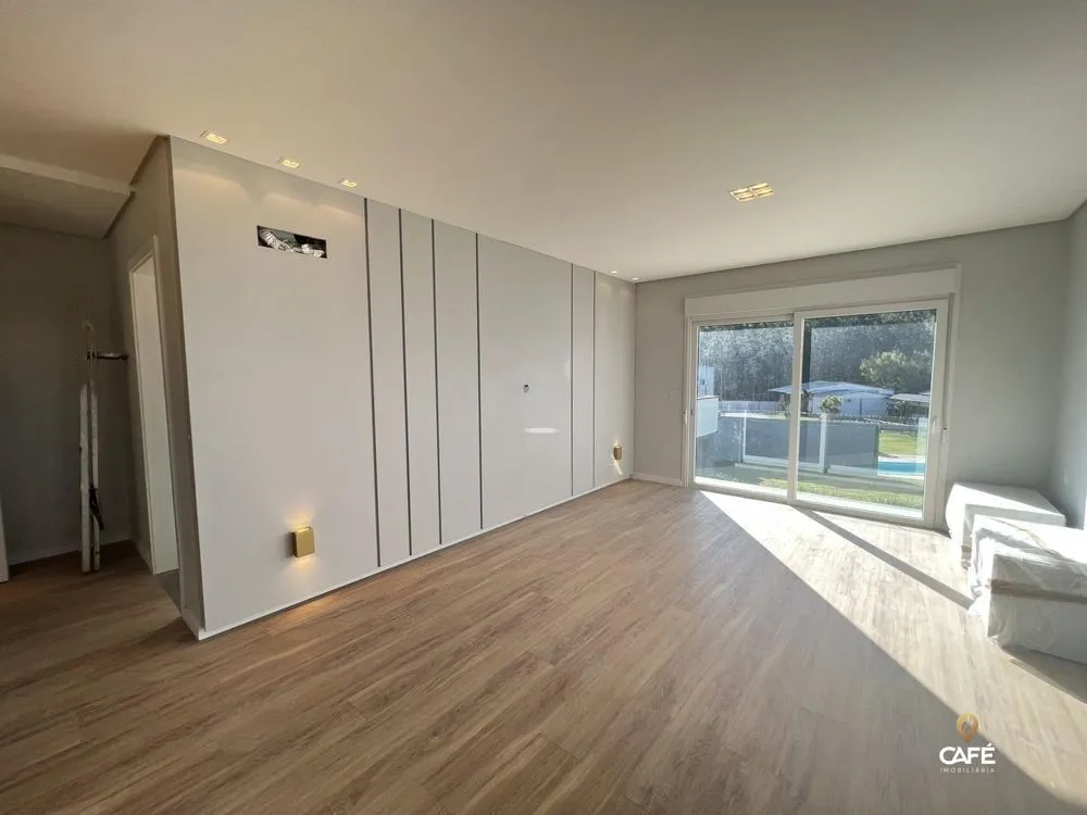 Casa, 3 quartos, 341 m² - Foto 1