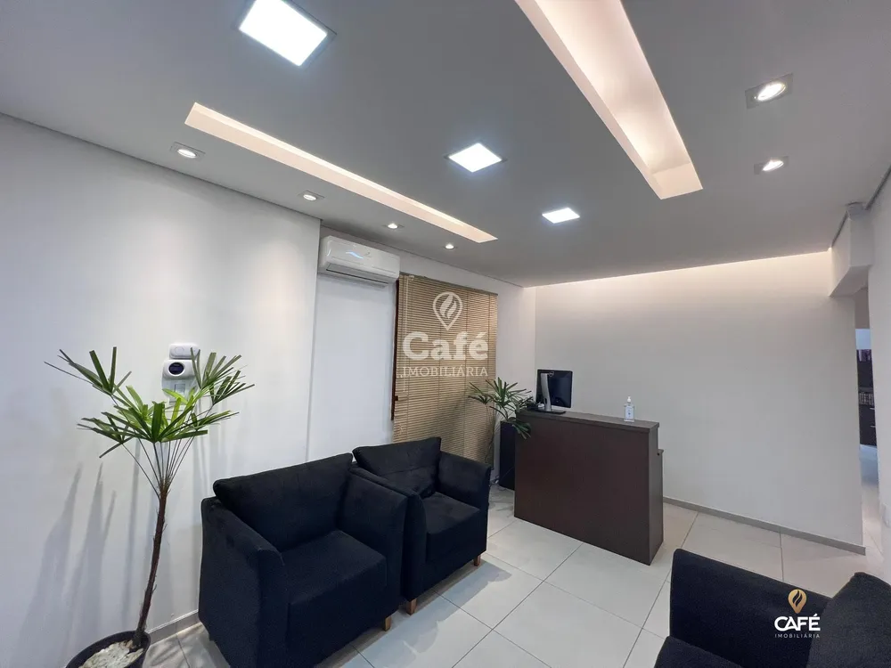 Casa, 4 quartos, 241 m² - Foto 2
