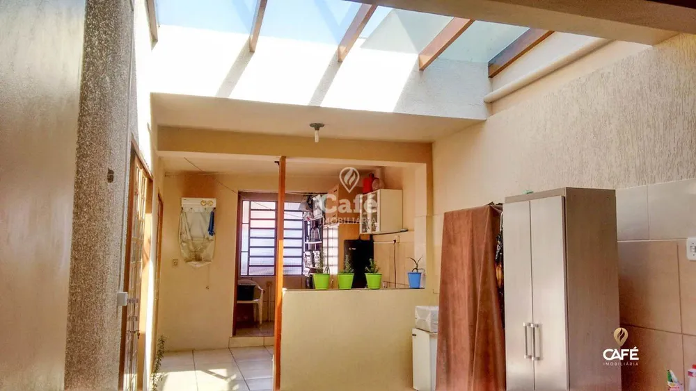 Casa, 3 quartos, 213 m² - Foto 2