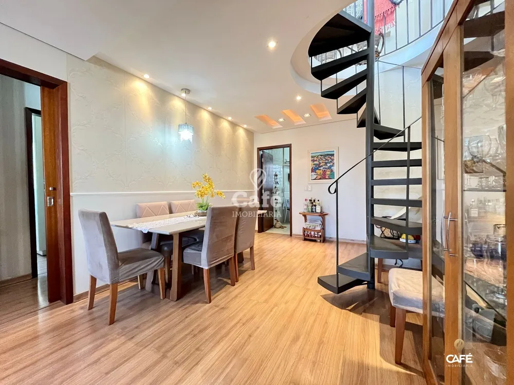 Cobertura, 3 quartos, 196 m² - Foto 3