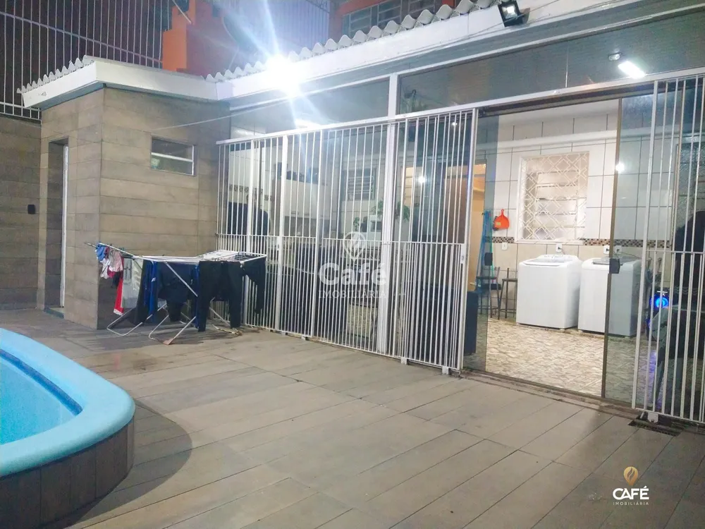Casa, 4 quartos, 195 m² - Foto 2
