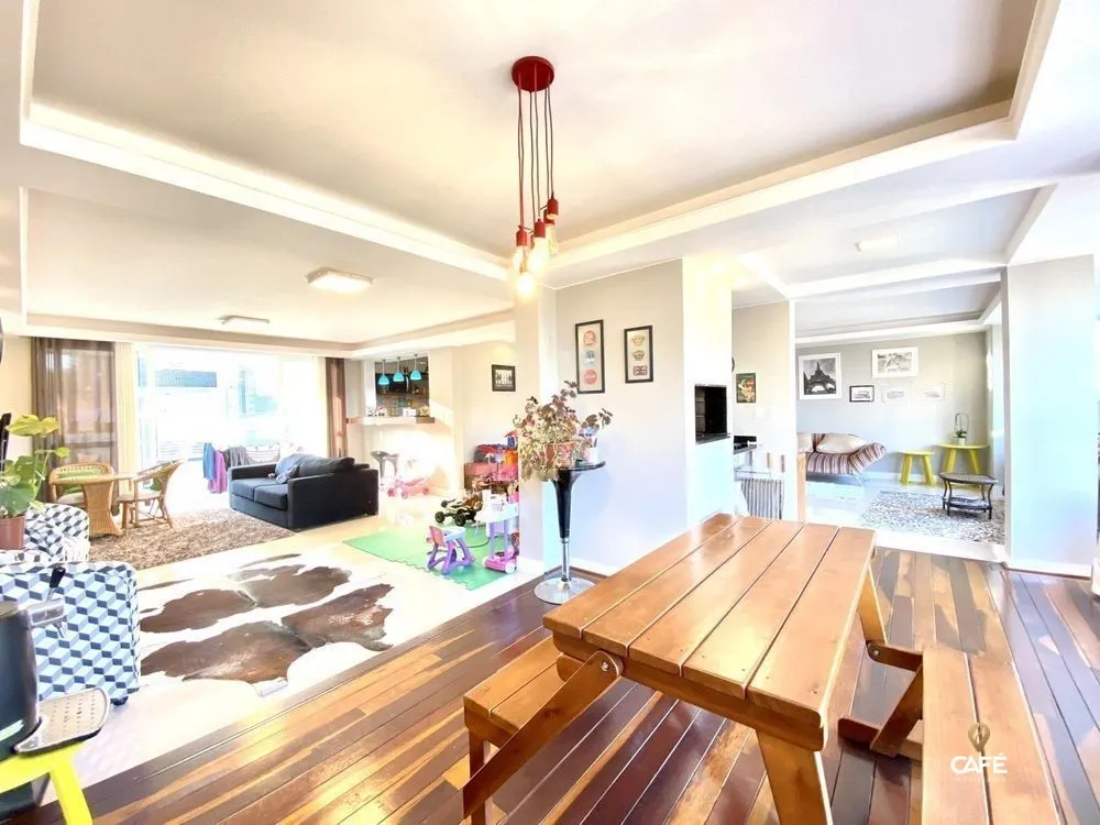 Apartamento, 3 quartos, 187 m² - Foto 1