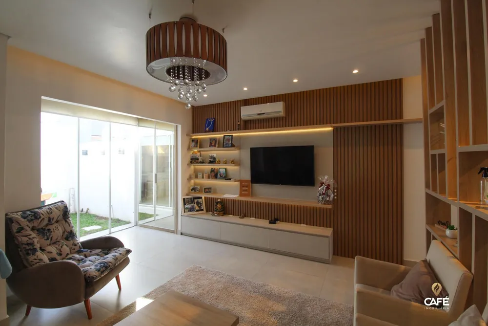 Casa, 2 quartos, 81 m² - Foto 1