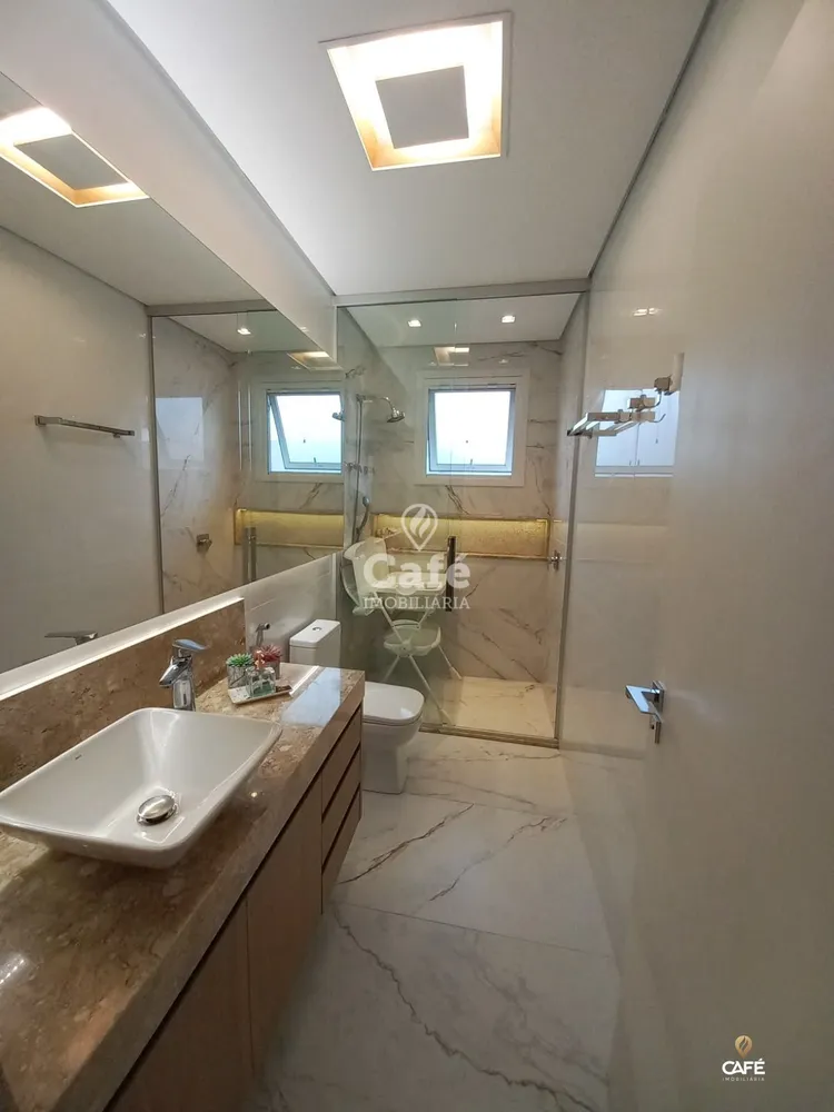 Casa, 3 quartos, 207 m² - Foto 3
