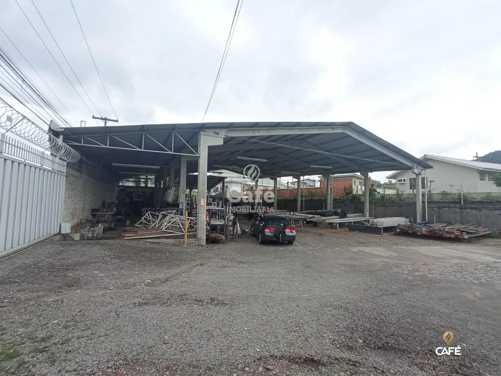 Depósito-Galpão, 1400 m² - Foto 1
