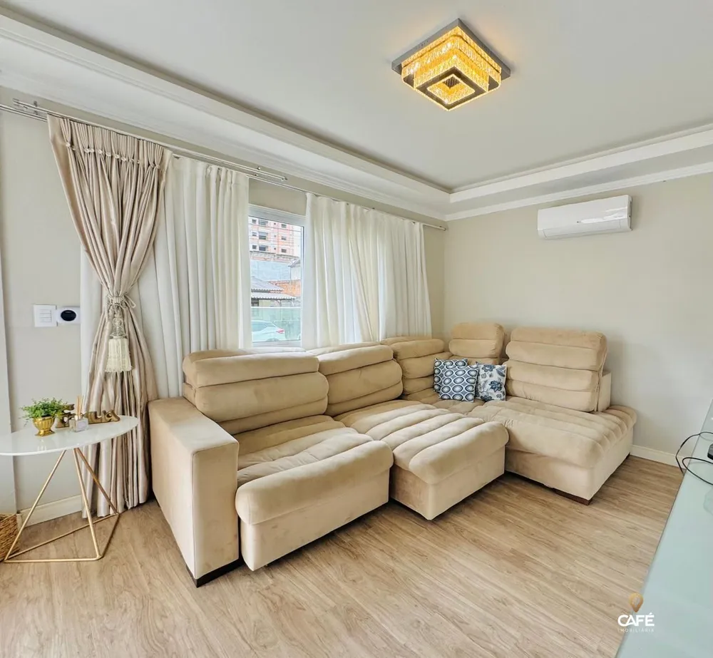 Casa, 3 quartos, 189 m² - Foto 2