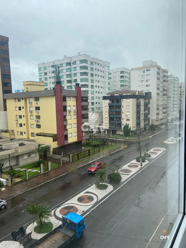 Apartamento, 3 quartos, 76 m² - Foto 2