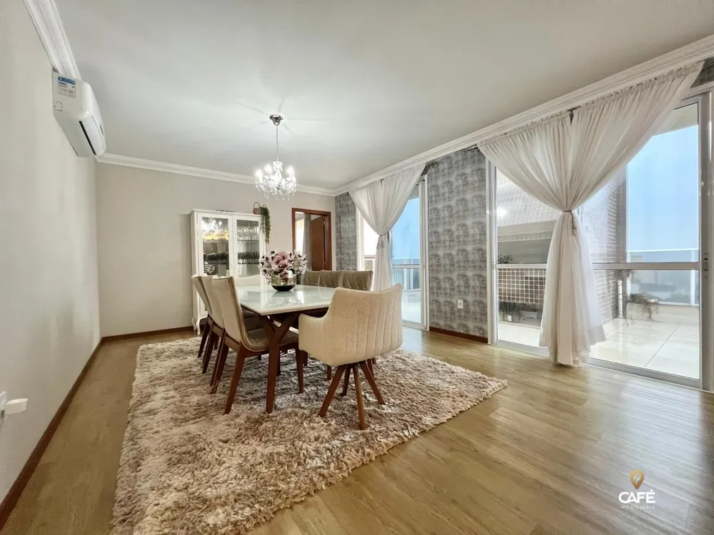 Apartamento, 3 quartos, 228 m² - Foto 2