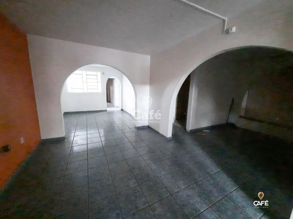 Casa, 4 quartos, 244 m² - Foto 2