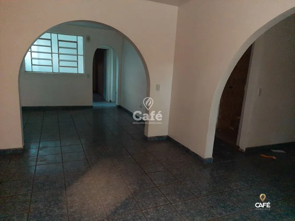 Casa, 4 quartos, 244 m² - Foto 3