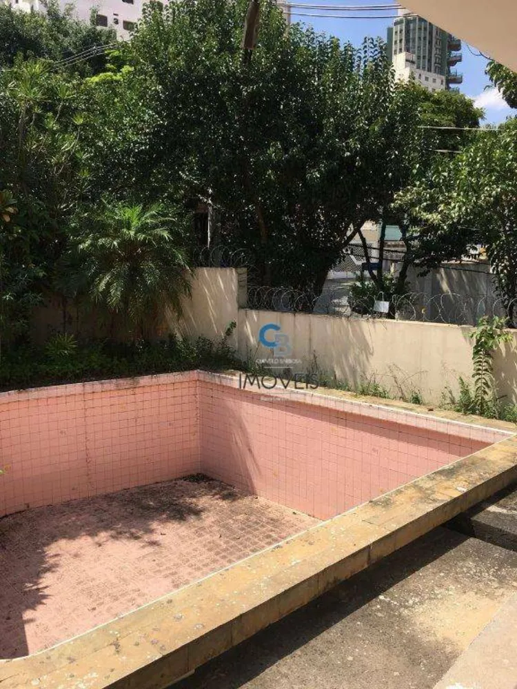 Sobrado, 5 quartos, 740 m² - Foto 2
