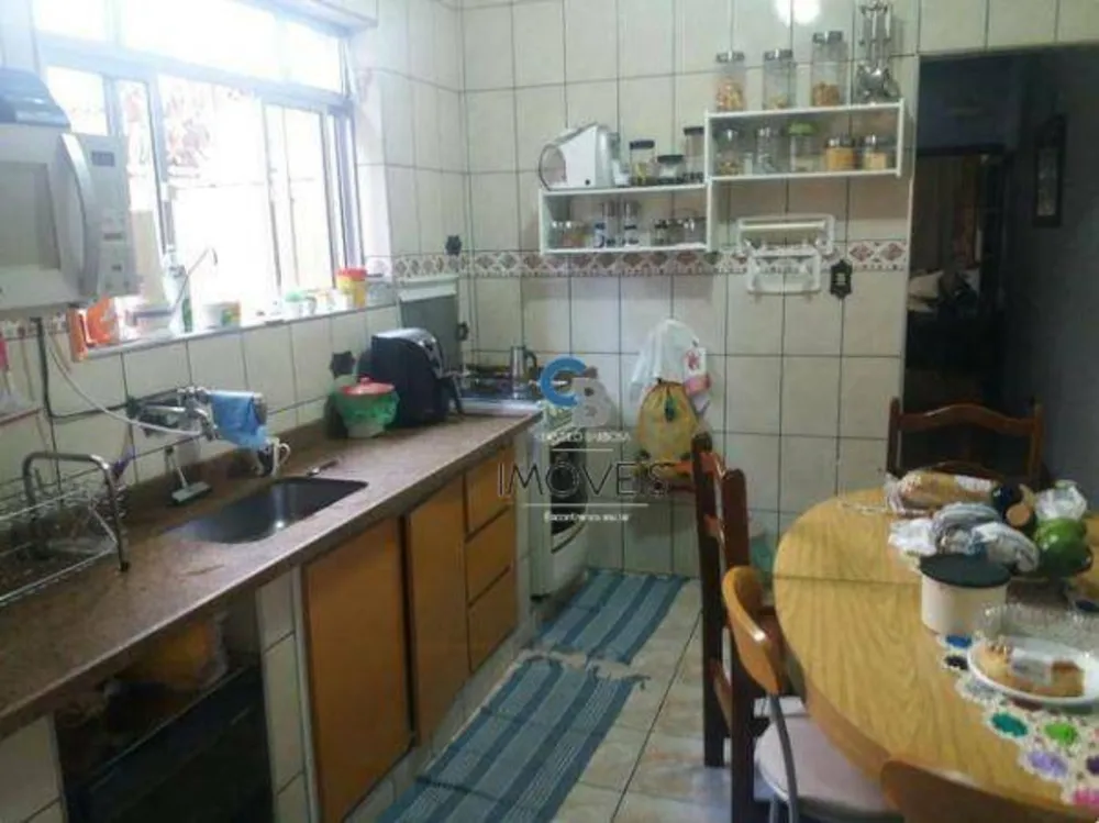 Sobrado, 4 quartos, 200 m² - Foto 4