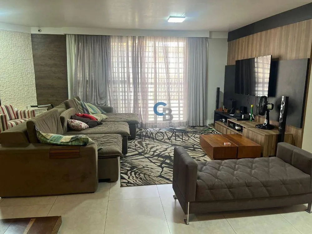 Casa, 4 quartos, 354 m² - Foto 1