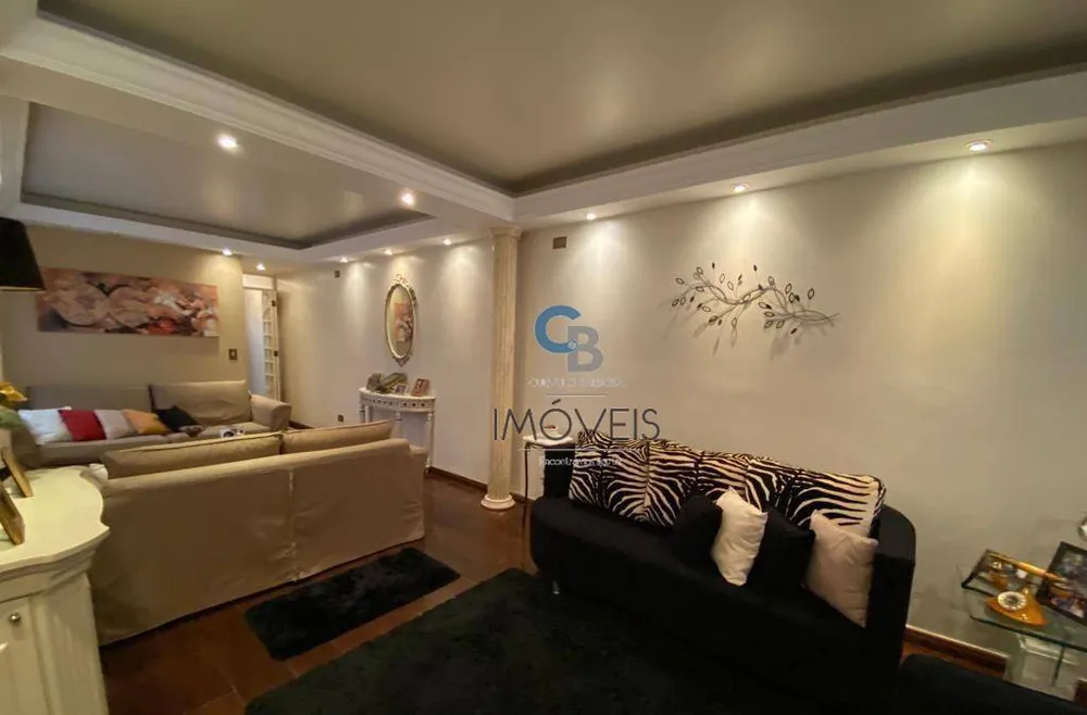 Sobrado, 3 quartos, 250 m² - Foto 1
