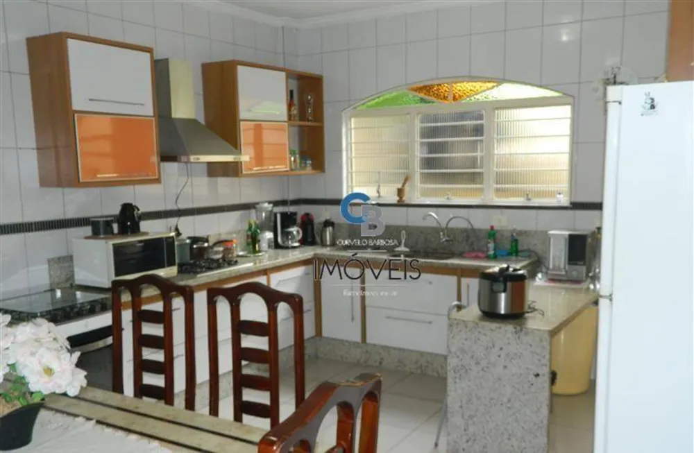 Sobrado, 4 quartos, 300 m² - Foto 4