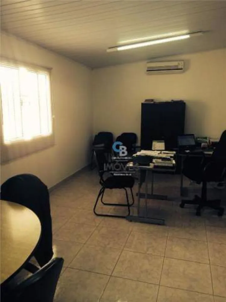 Loja-Salão, 560 m² - Foto 1