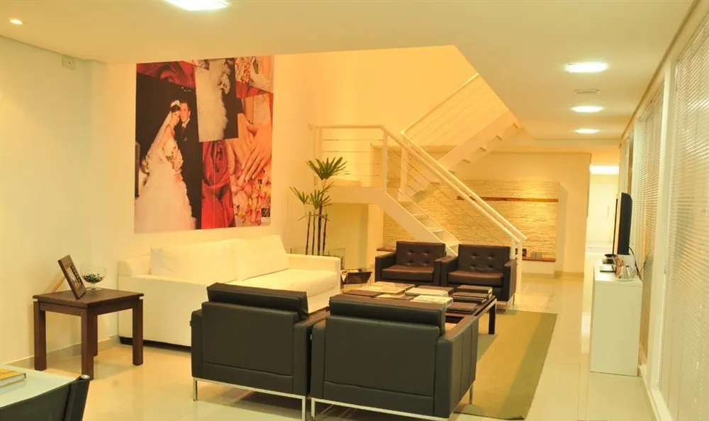 Sobrado, 12 quartos, 350 m² - Foto 1