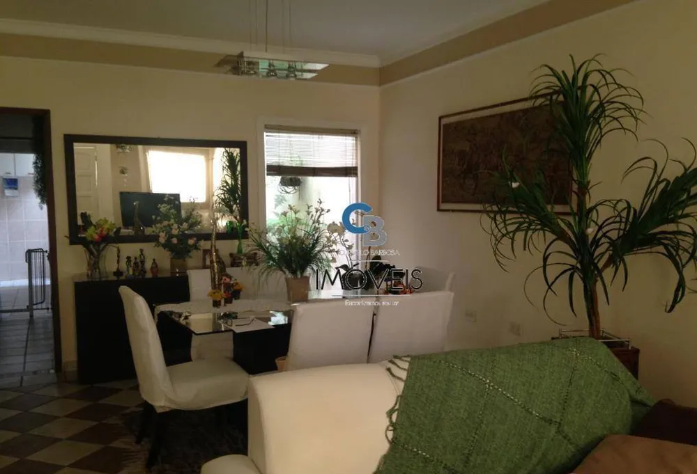 Sobrado, 3 quartos, 192 m² - Foto 1