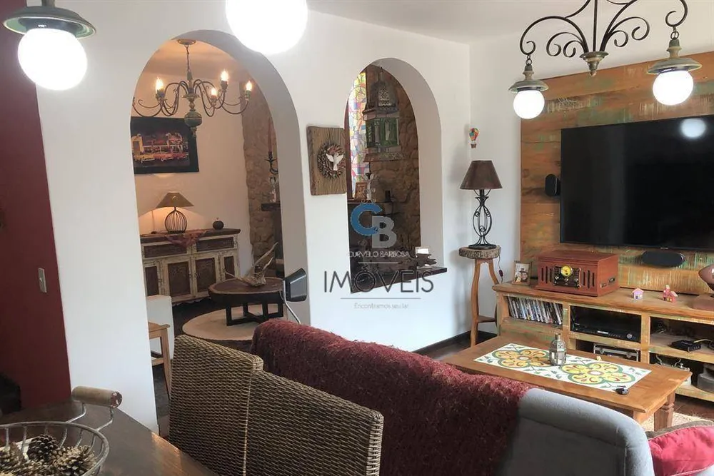Sobrado, 5 quartos, 260 m² - Foto 1