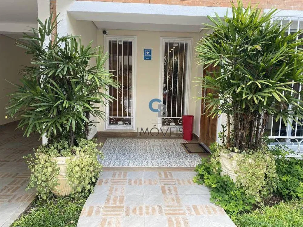 Casa, 4 quartos, 200 m² - Foto 1