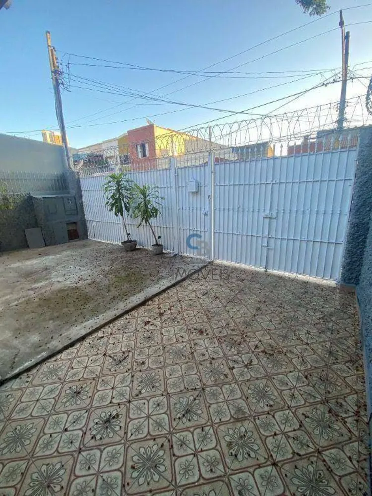 Casa, 3 quartos, 240 m² - Foto 2