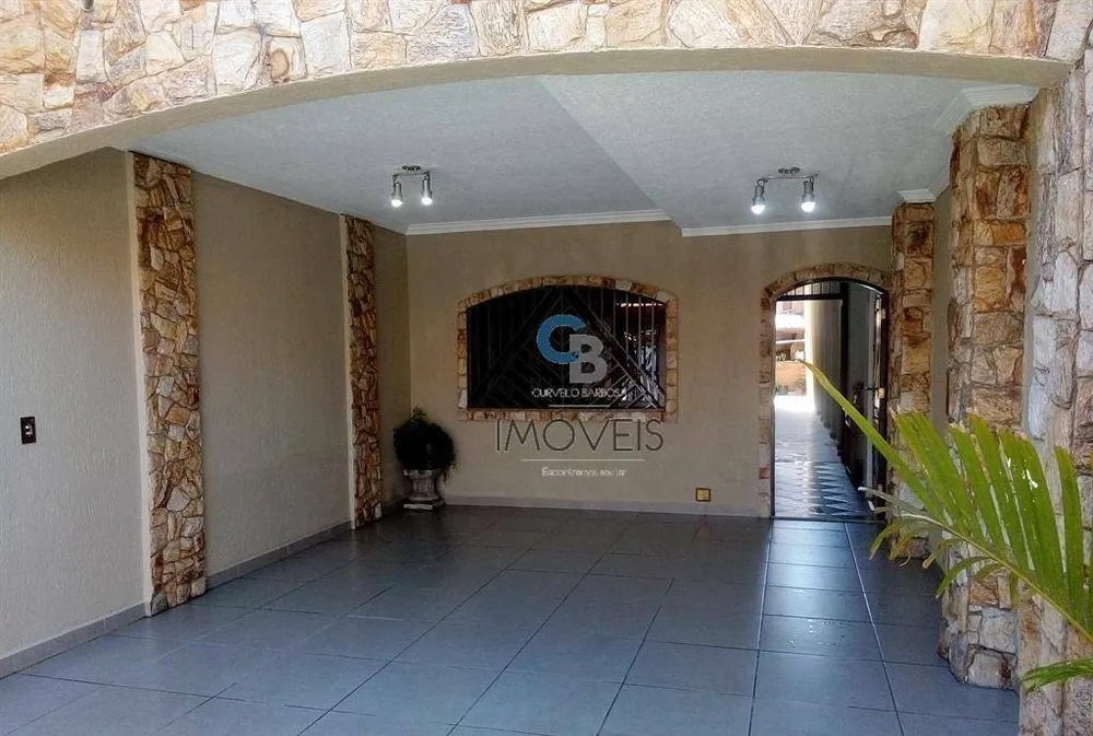 Sobrado, 3 quartos, 214 m² - Foto 1