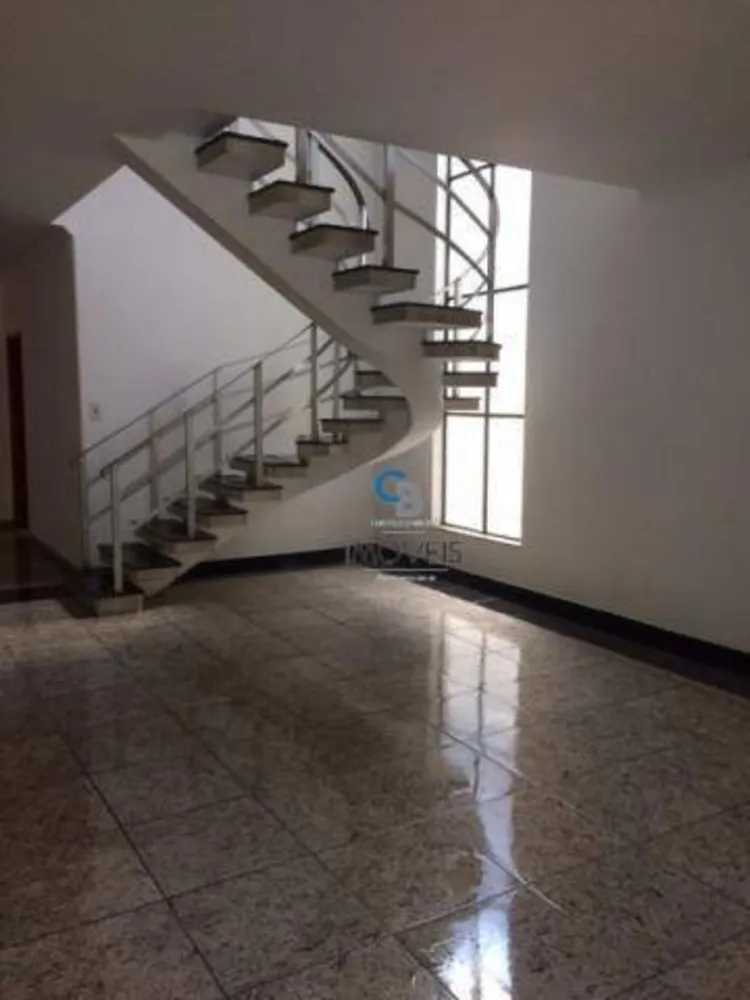 Casa, 3 quartos, 380 m² - Foto 1