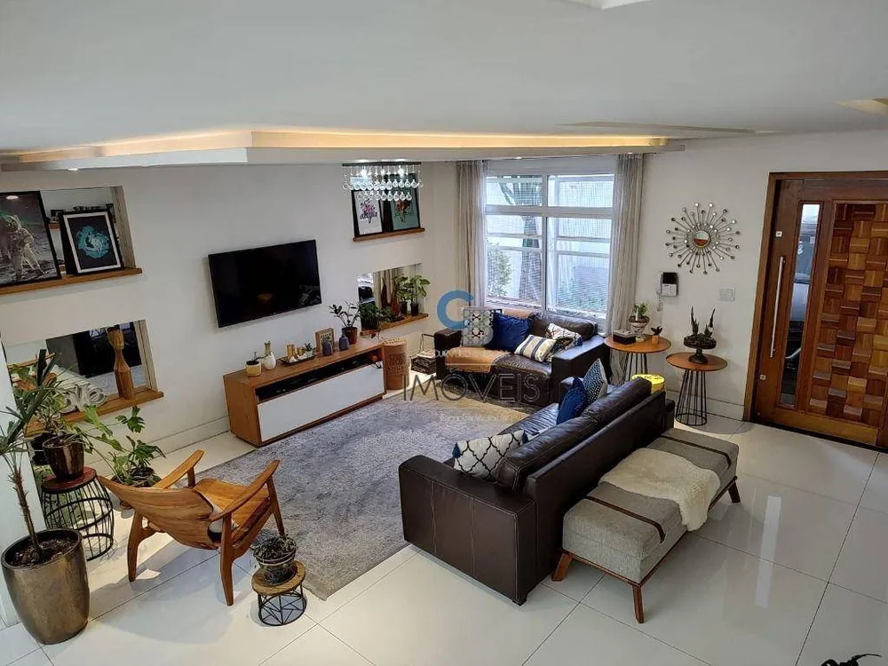 Sobrado, 3 quartos, 196 m² - Foto 1