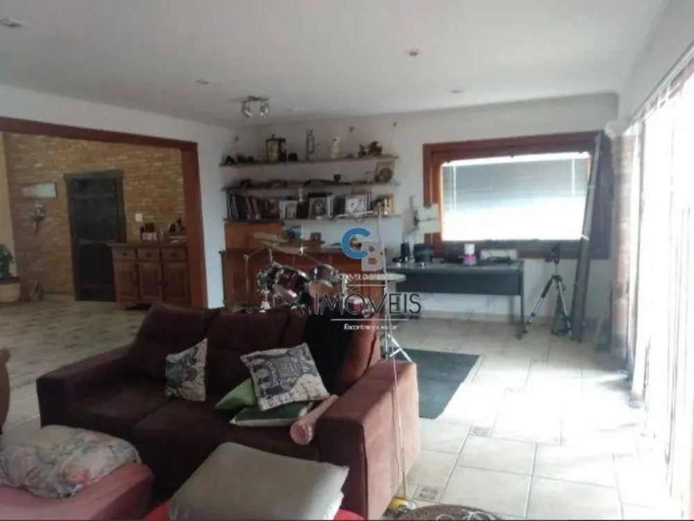 Sobrado, 2 quartos, 600 m² - Foto 1