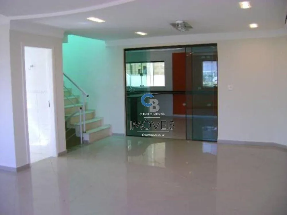 Sobrado, 3 quartos, 300 m² - Foto 1
