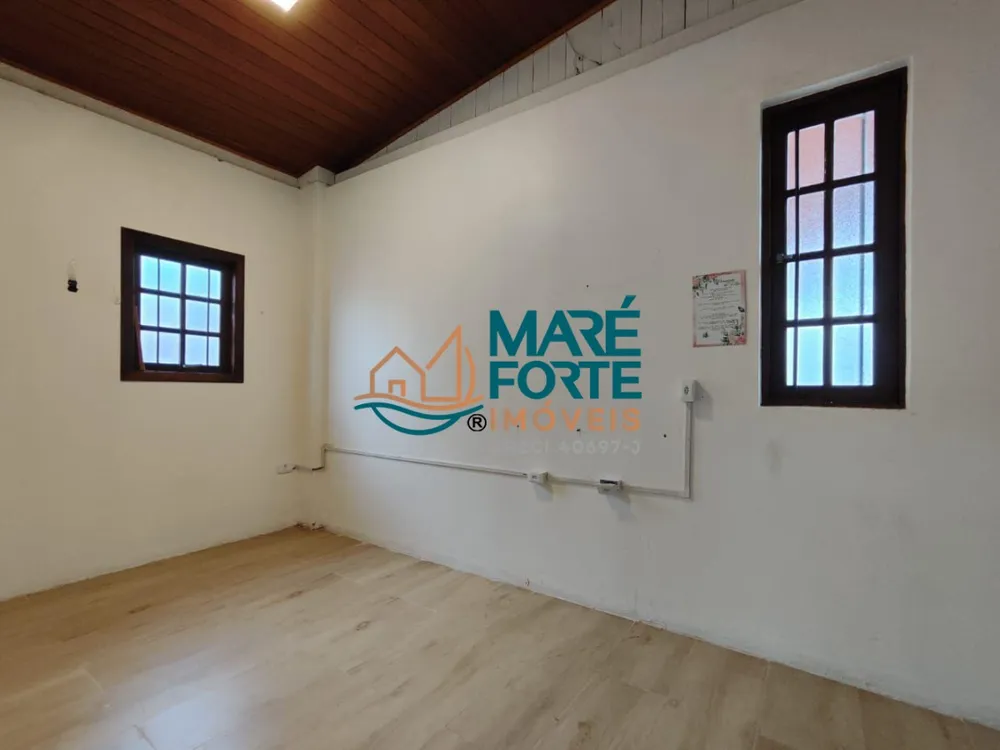 Casa, 3 quartos, 220 m² - Foto 13