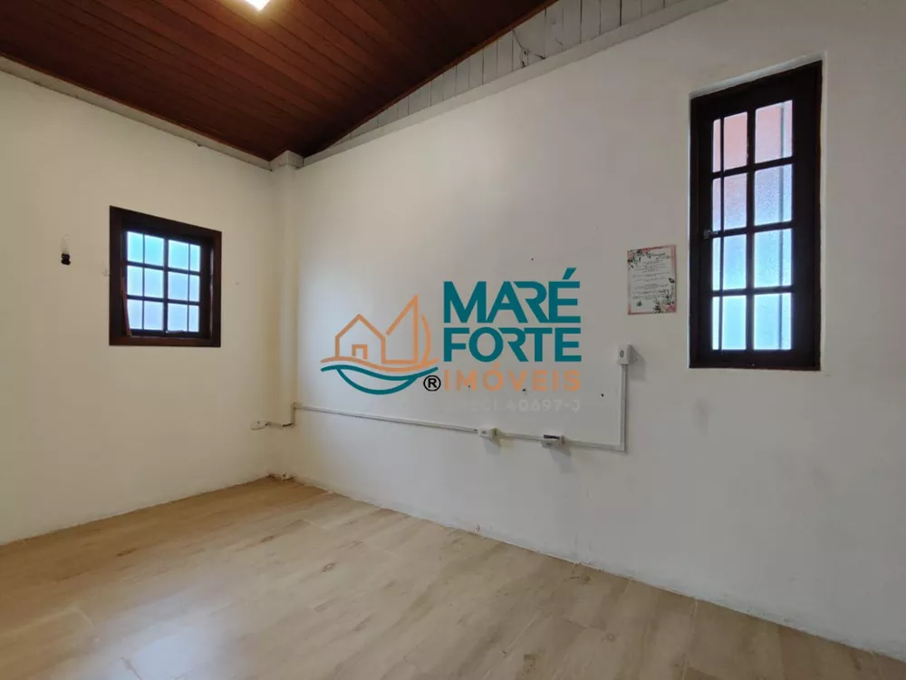 Casa, 3 quartos, 220 m² - Foto 3