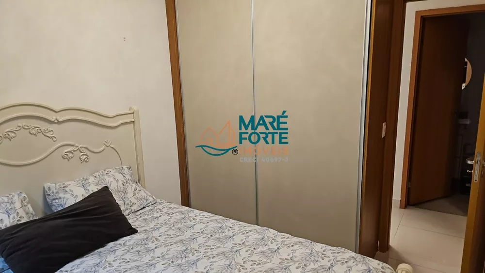 Apartamento à venda com 2 quartos, 70m² - Foto 2