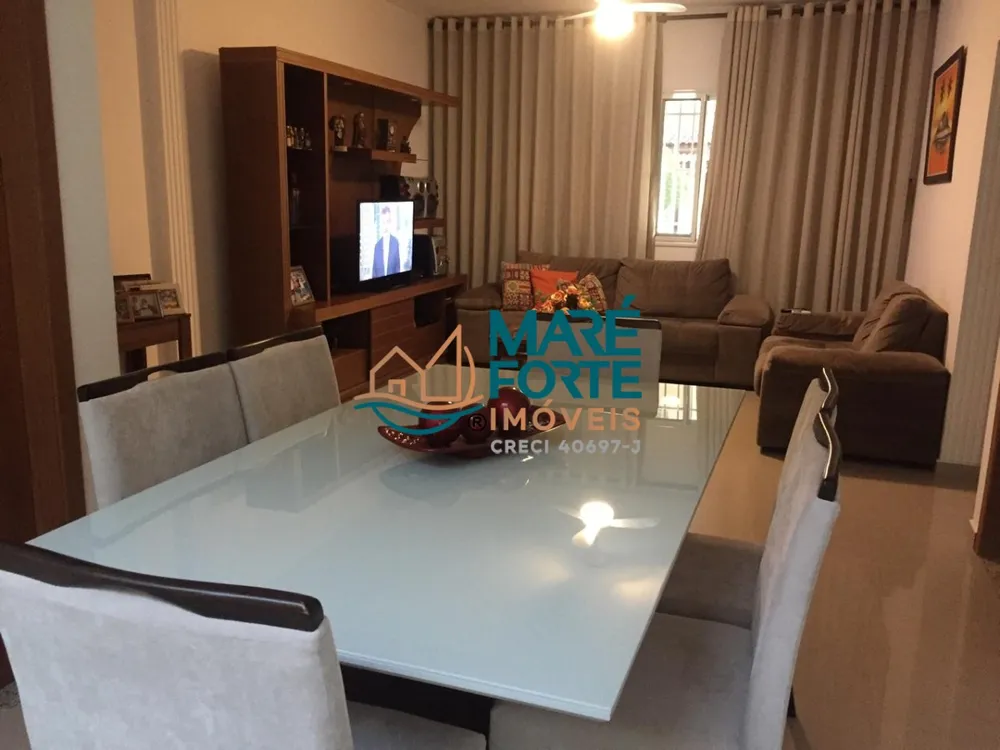 Sobrado, 3 quartos, 210 m² - Foto 1