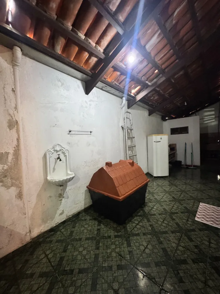 Casa, 4 quartos, 236 m² - Foto 1