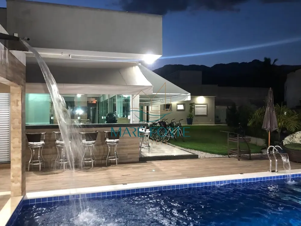Casa, 5 quartos, 330 m² - Foto 1